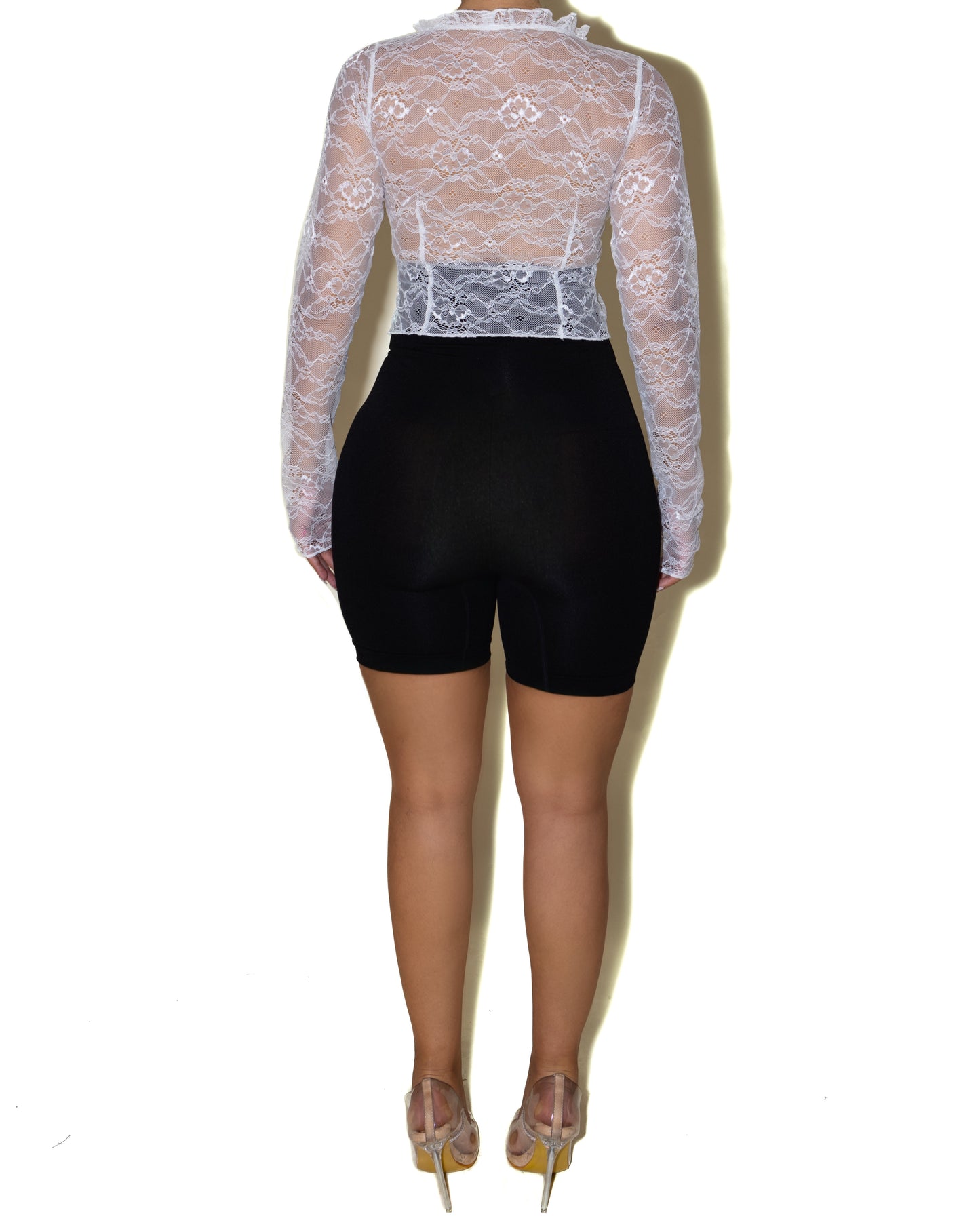 SARI LACE TOP